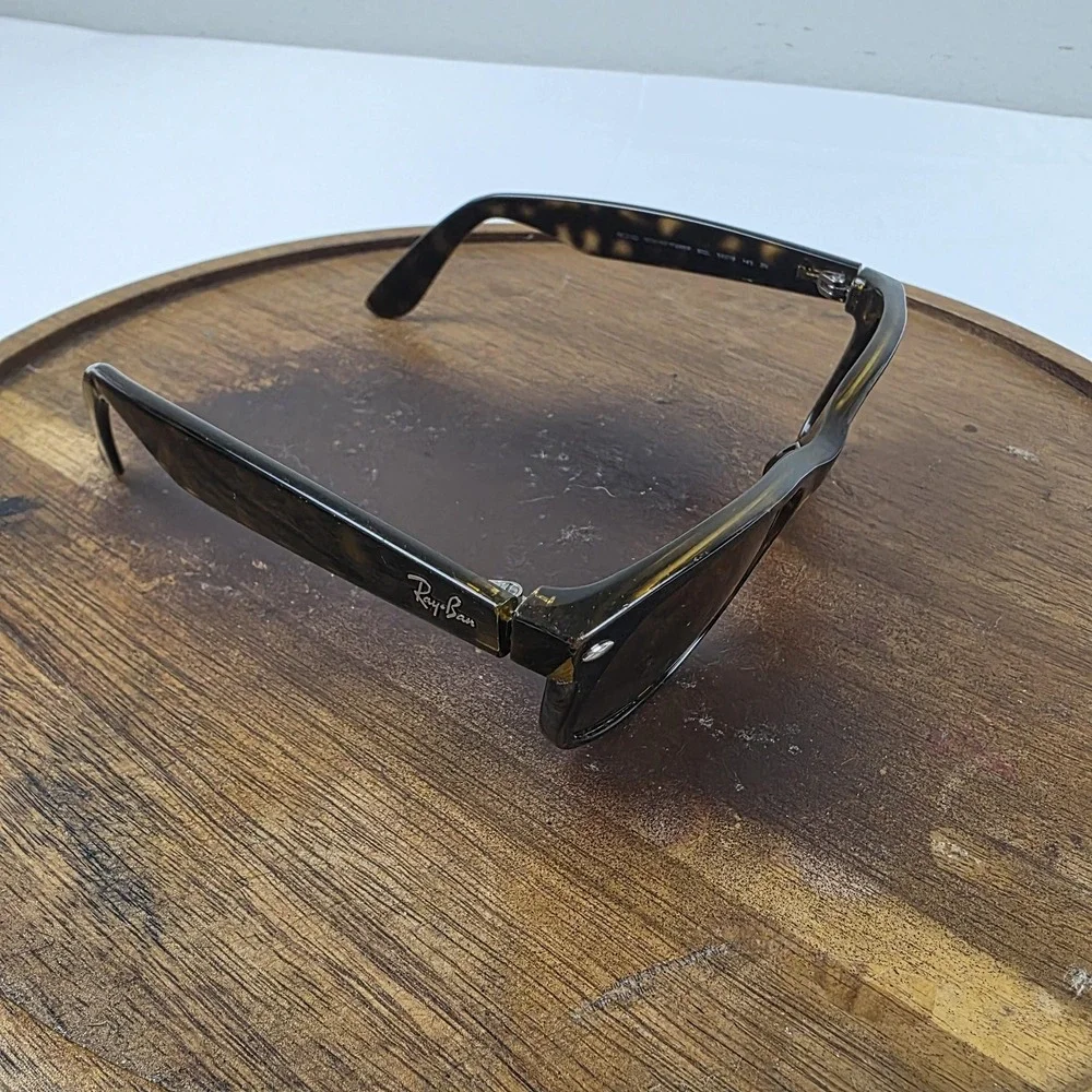 Ray-Ban RB2132 New Wayfarer Sunglasses Mens 55-18 Tortoise Tinted Italy 902L